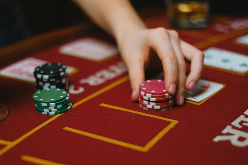 Neuf Casino France : Est-ce Légal de Jouer en Ligne ? (Légalité et Options)